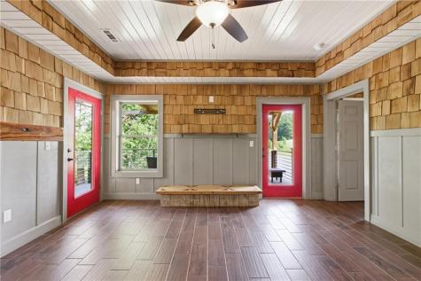 456 Oak Springs Road Clarkesville GA 30523