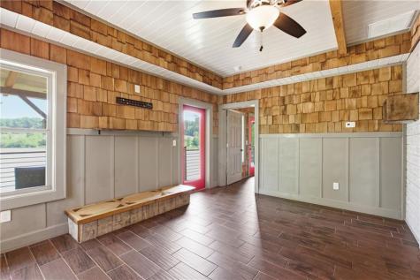 456 Oak Springs Road Clarkesville GA 30523