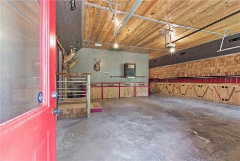 456 Oak Springs Road Clarkesville GA 30523