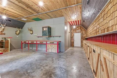 456 Oak Springs Road Clarkesville GA 30523