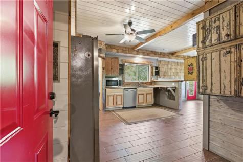 456 Oak Springs Road Clarkesville GA 30523