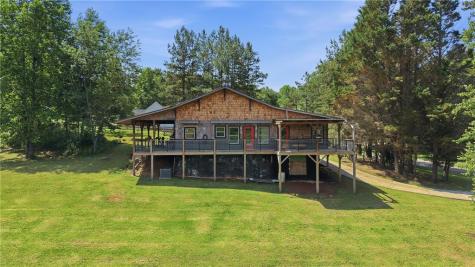 456 Oak Springs Road Clarkesville GA 30523