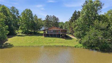 456 Oak Springs Road Clarkesville GA 30523