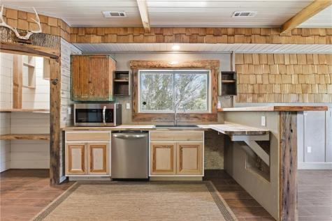 456 Oak Springs Road Clarkesville GA 30523