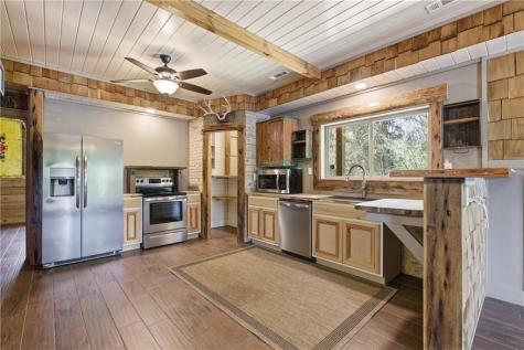 456 Oak Springs Road Clarkesville GA 30523