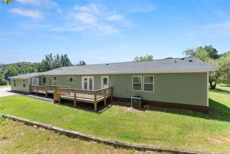 82 Bobbys Drive Cleveland GA 30528