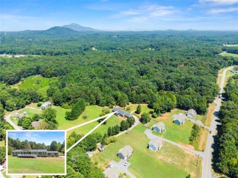 82 Bobbys Drive Cleveland GA 30528