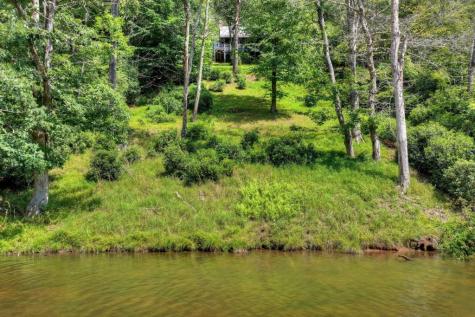 160 Adams Circle Mineral Bluff GA 30559