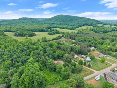 59 Rocket Drive Cleveland GA 30528