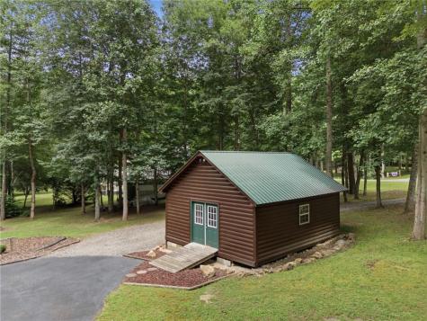 2447 Hi River Road Hiawassee GA 30546