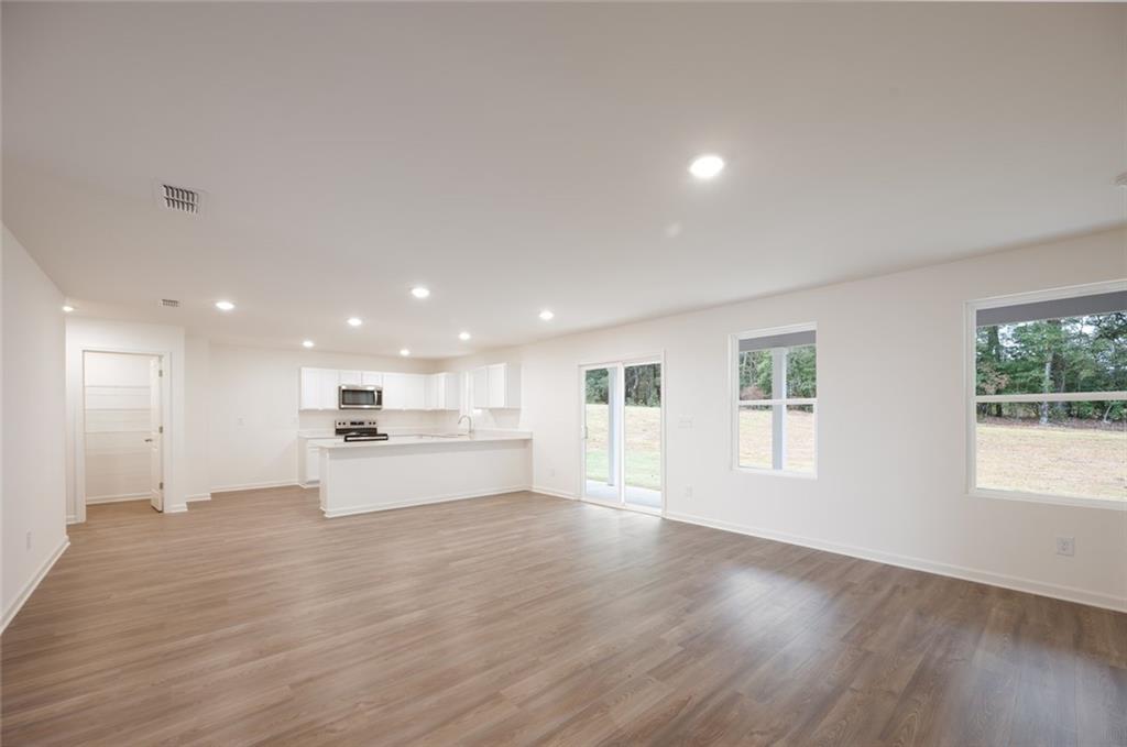 105 Turquoise Path Lizella GA 31052