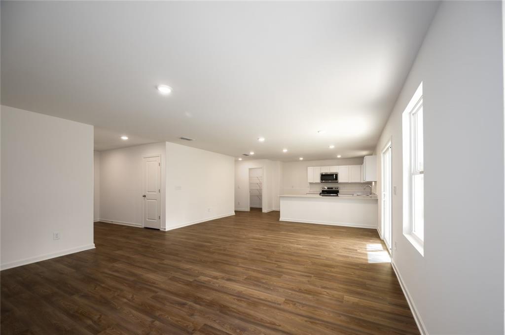 105 Turquoise Path Lizella GA 31052