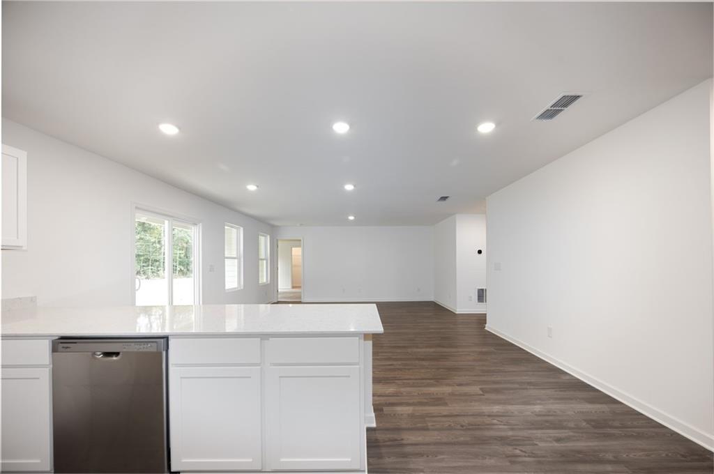 105 Turquoise Path Lizella GA 31052