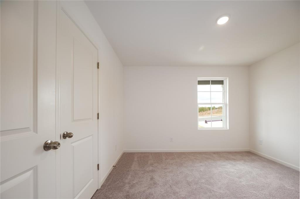105 Turquoise Path Lizella GA 31052