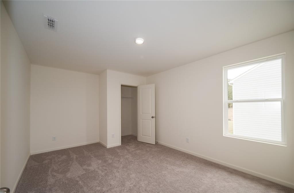 105 Turquoise Path Lizella GA 31052