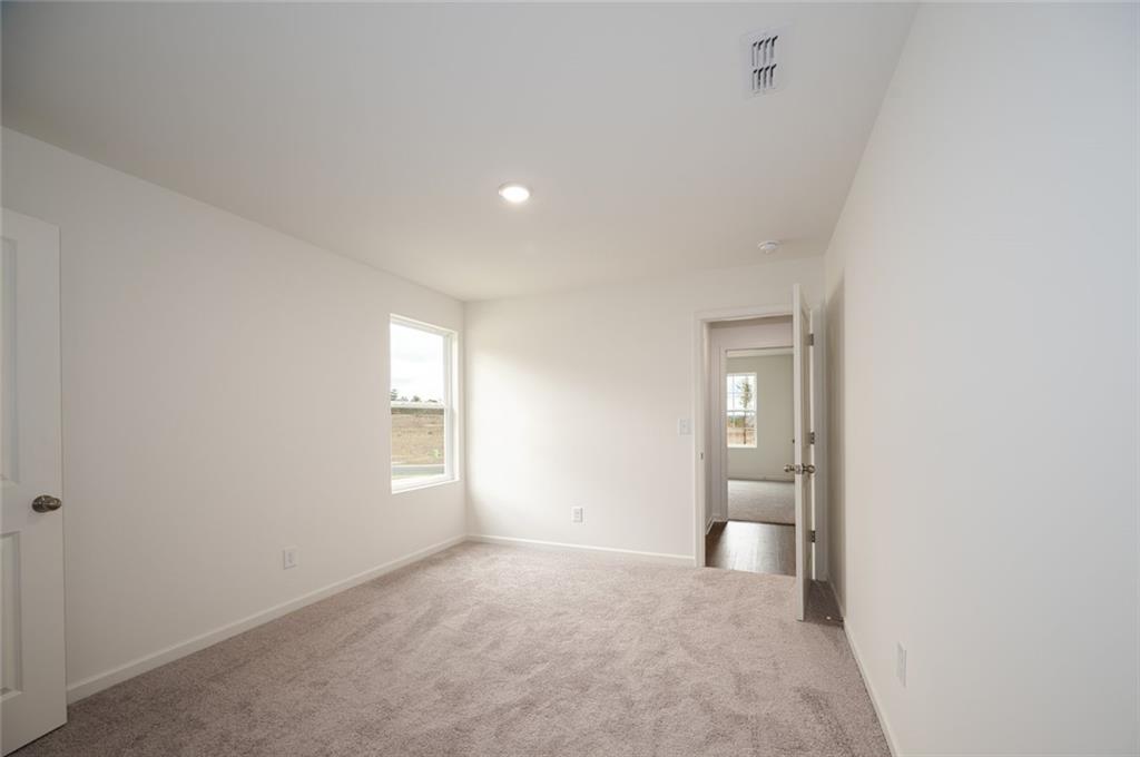 105 Turquoise Path Lizella GA 31052