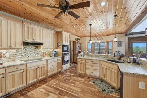 89 Old Steele Hollow Dahlonega GA 30533