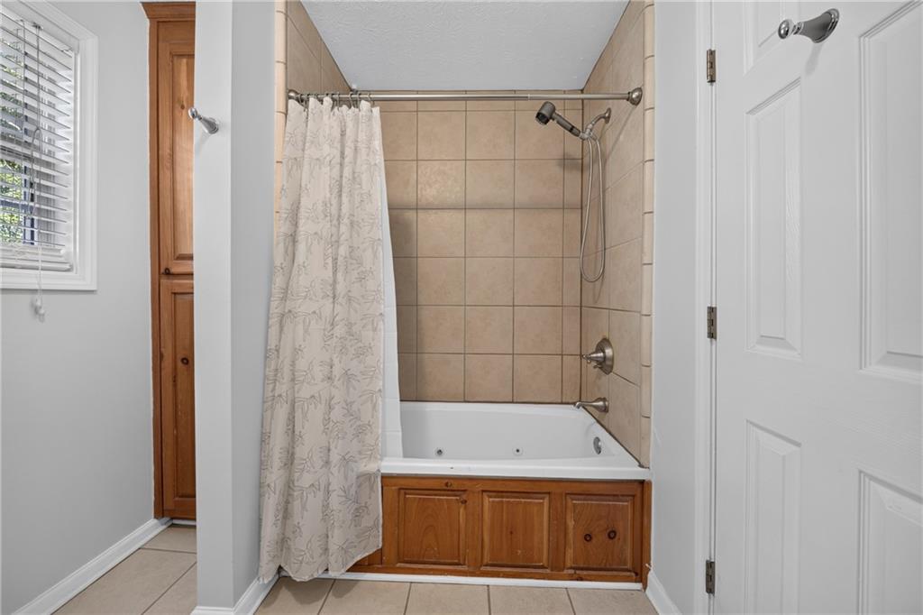 481 Lisa Circle Winder GA 30680