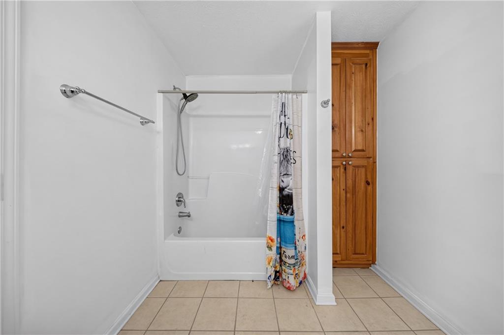 481 Lisa Circle Winder GA 30680