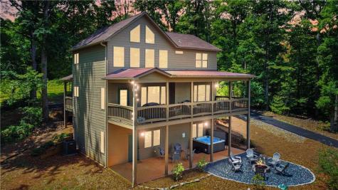 196 Grayson Point Blue Ridge GA 30513