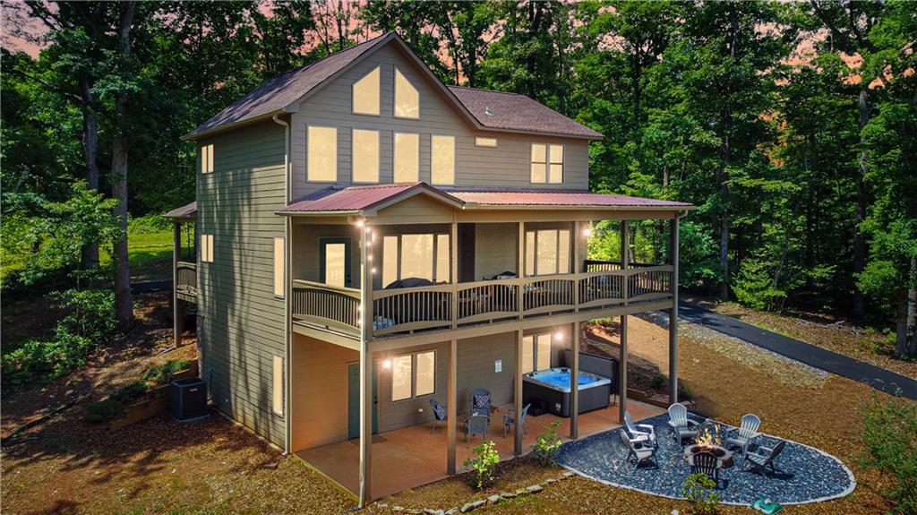 196 Grayson Point Blue Ridge GA 30513