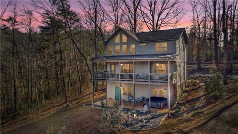 196 Grayson Point Blue Ridge GA 30513