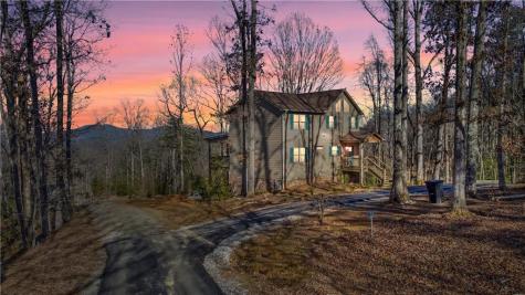 196 Grayson Point Blue Ridge GA 30513