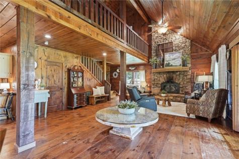 965 Bell Road Mineral Bluff GA 30559
