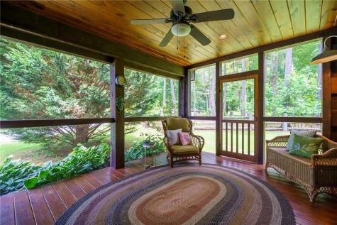965 Bell Road Mineral Bluff GA 30559