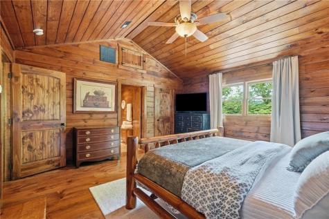 965 Bell Road Mineral Bluff GA 30559