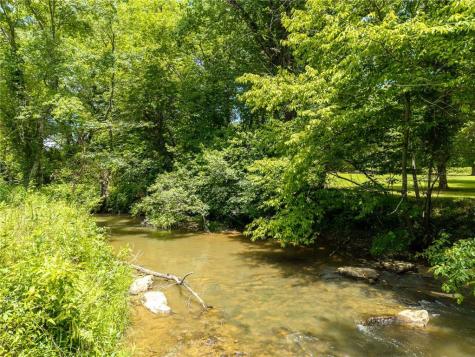 965 Bell Road Mineral Bluff GA 30559
