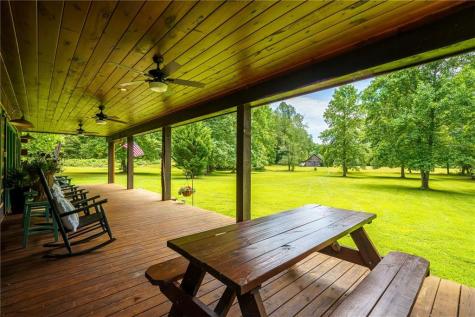 965 Bell Road Mineral Bluff GA 30559