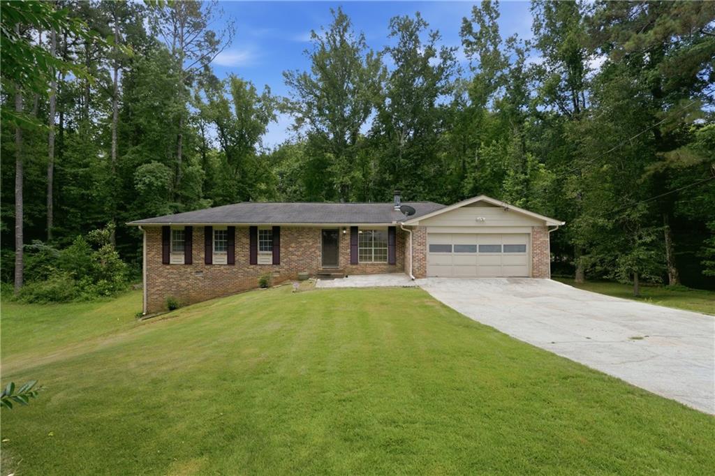 639 Cedrick Lane Stone Mountain GA 30087