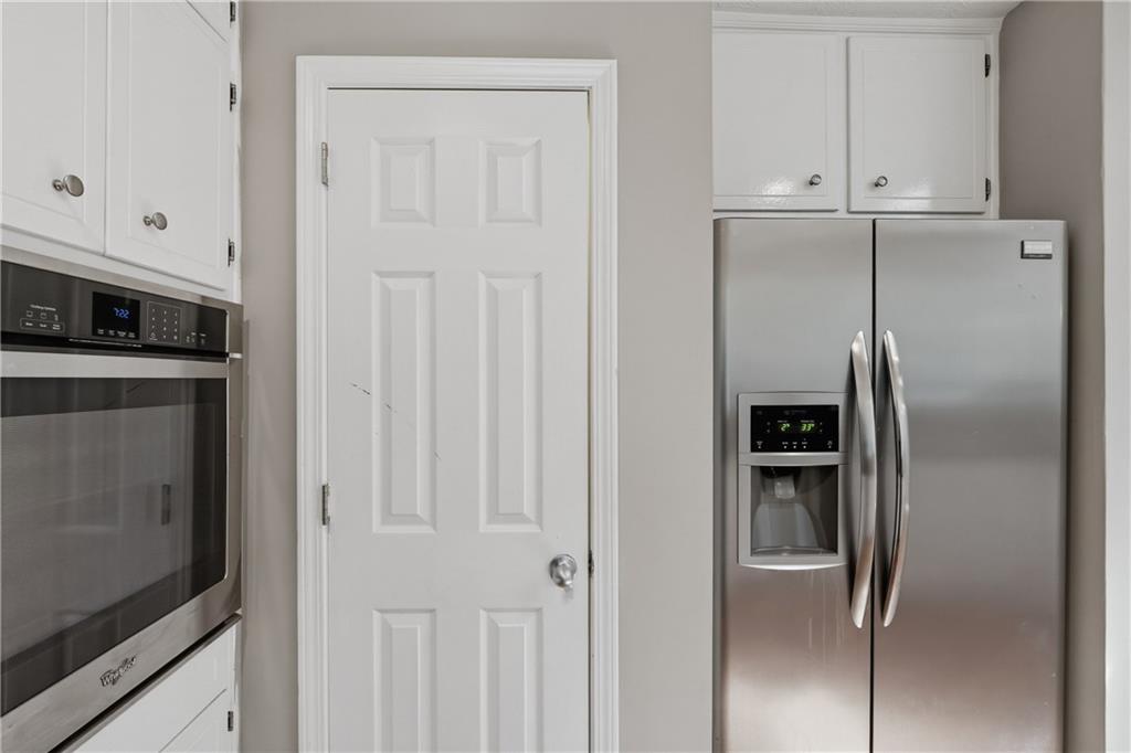 639 Cedrick Lane Stone Mountain GA 30087