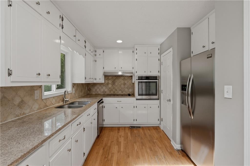 639 Cedrick Lane Stone Mountain GA 30087