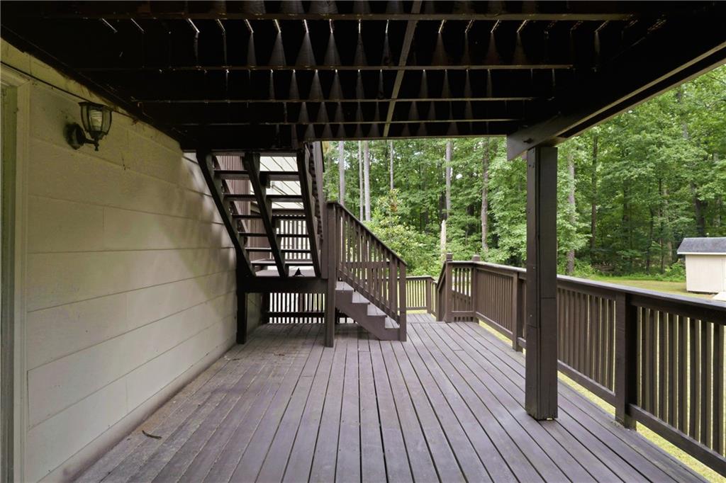 639 Cedrick Lane Stone Mountain GA 30087