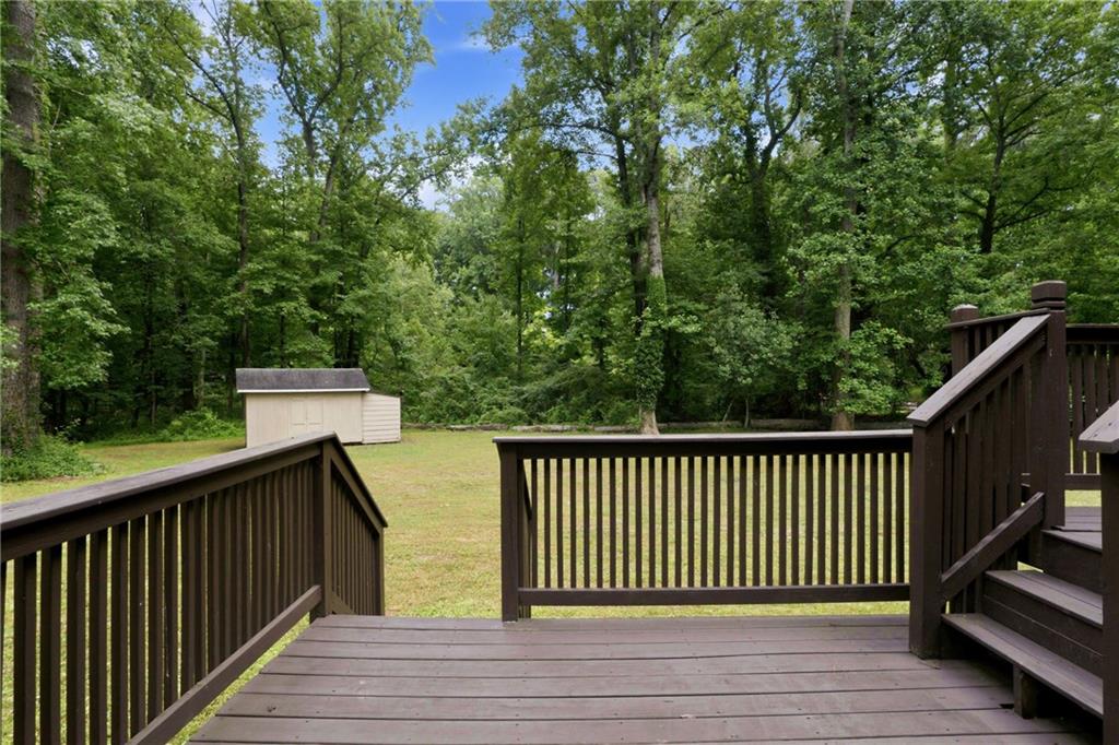 639 Cedrick Lane Stone Mountain GA 30087