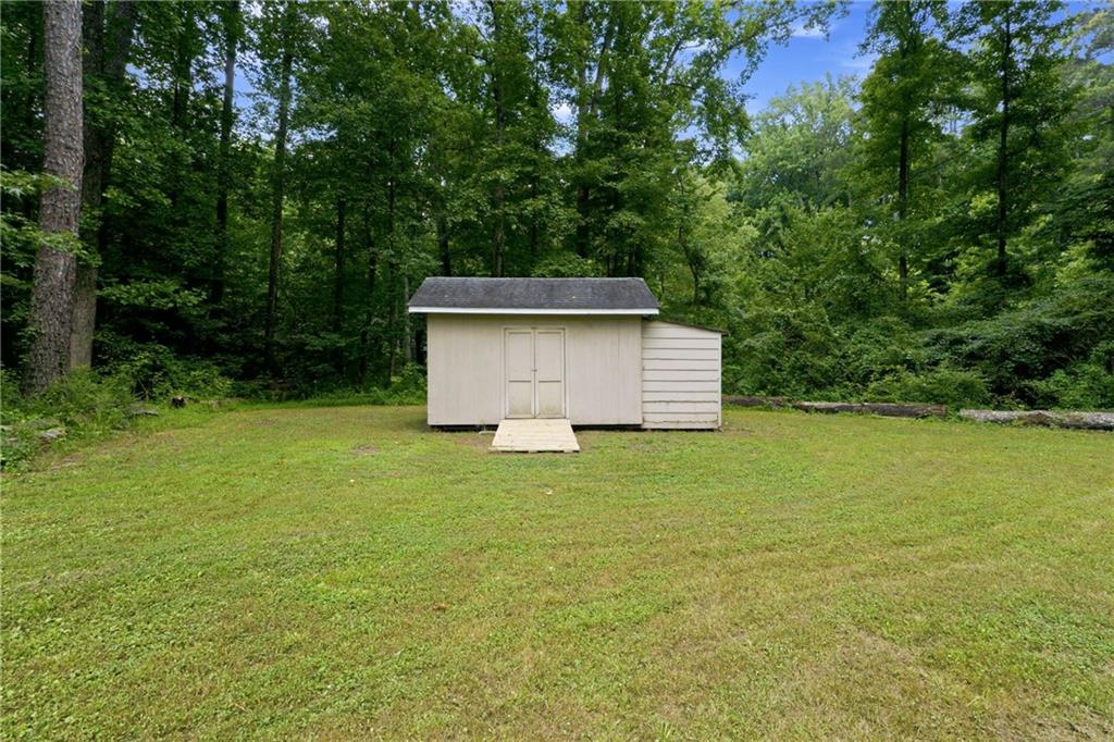 639 Cedrick Lane Stone Mountain GA 30087