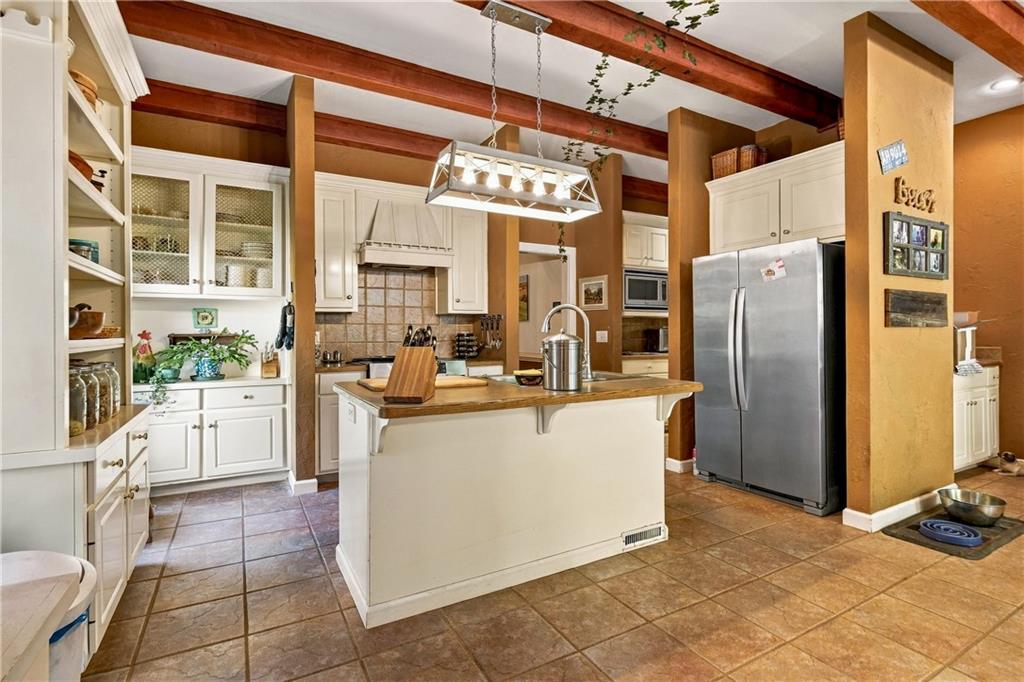 3601 Lakeview Drive Gainesville GA 30501