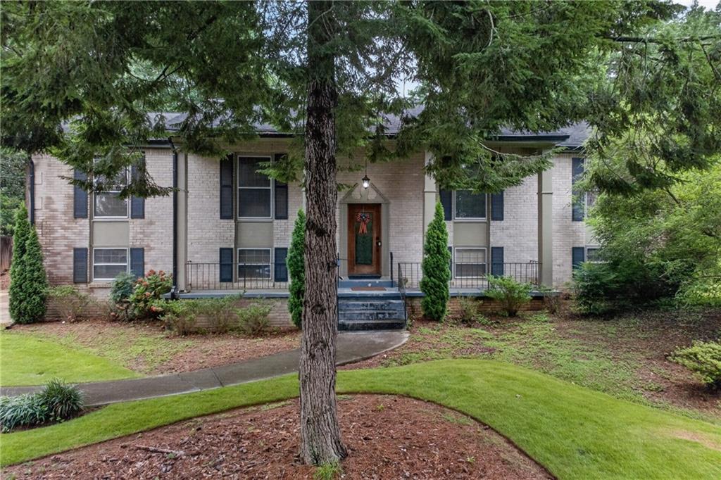 2509 Maclaren Circle Atlanta GA 30360