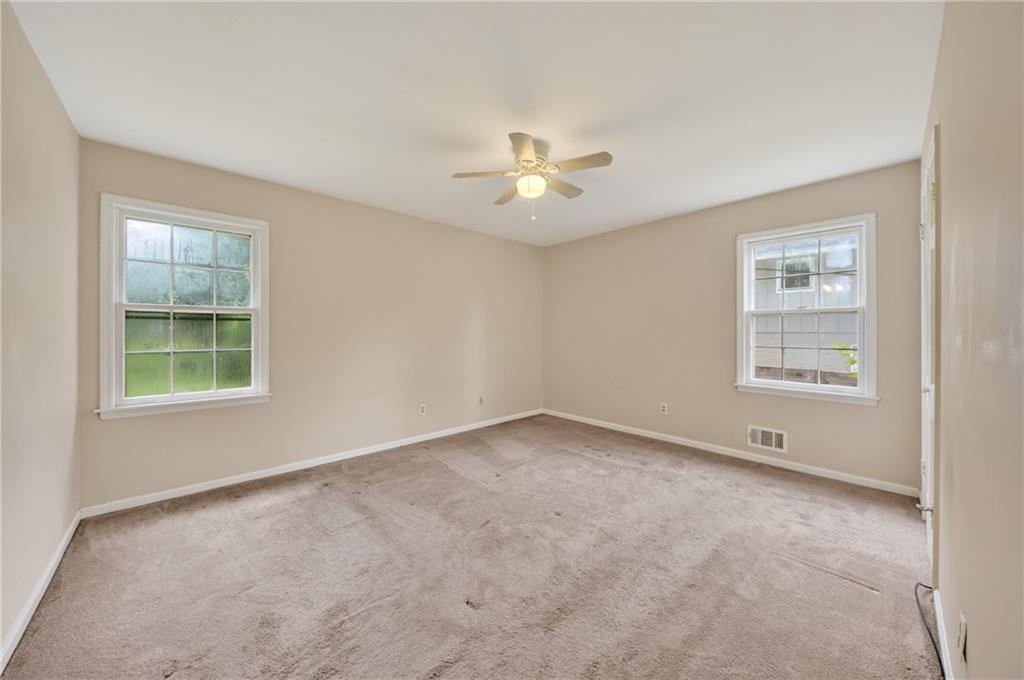 2509 Maclaren Circle Atlanta GA 30360