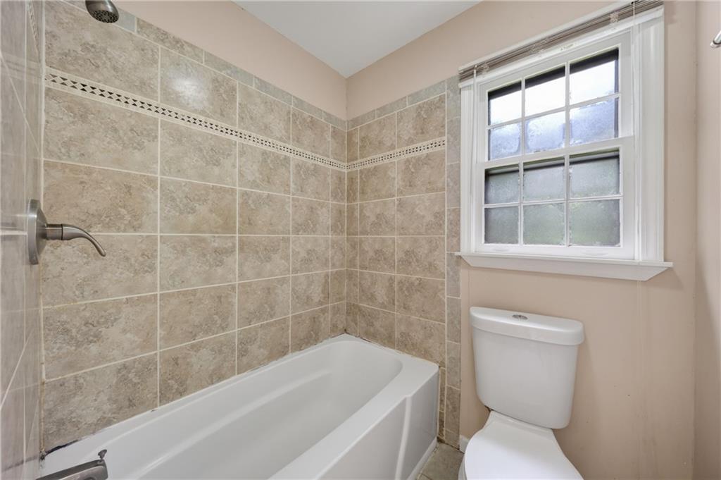 2509 Maclaren Circle Atlanta GA 30360