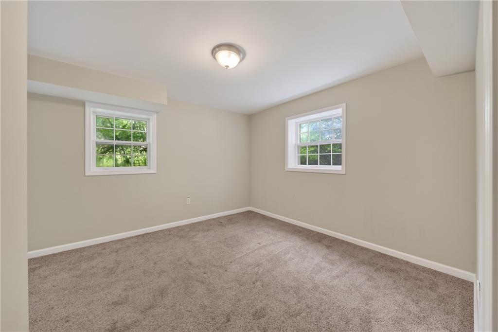 2509 Maclaren Circle Atlanta GA 30360
