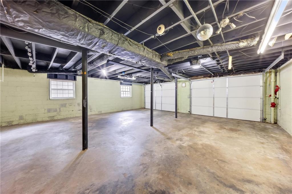 2509 Maclaren Circle Atlanta GA 30360