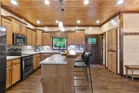 231 Kyle Road Blue Ridge GA 30513
