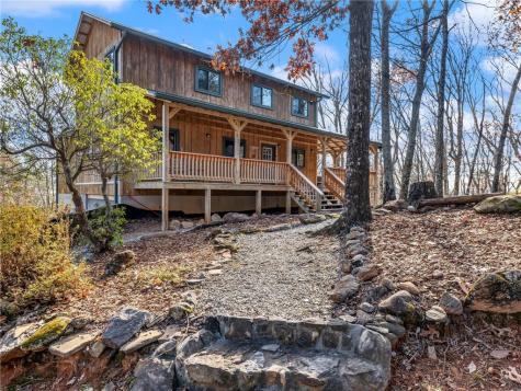 333 Skywood Lane Cleveland GA 30528