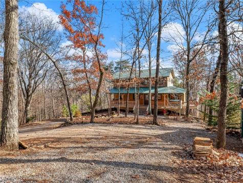 333 Skywood Lane Cleveland GA 30528