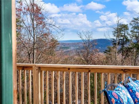 333 Skywood Lane Cleveland GA 30528