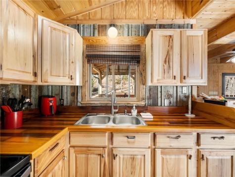 333 Skywood Lane Cleveland GA 30528