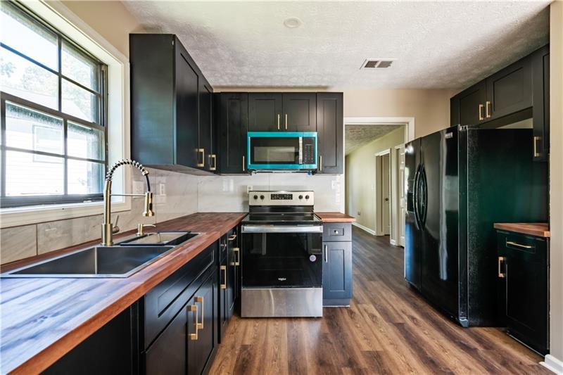 998 Ascot Court Riverdale GA 30296